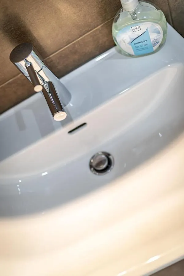 Ley Apartments Вена 0*,  Австрия