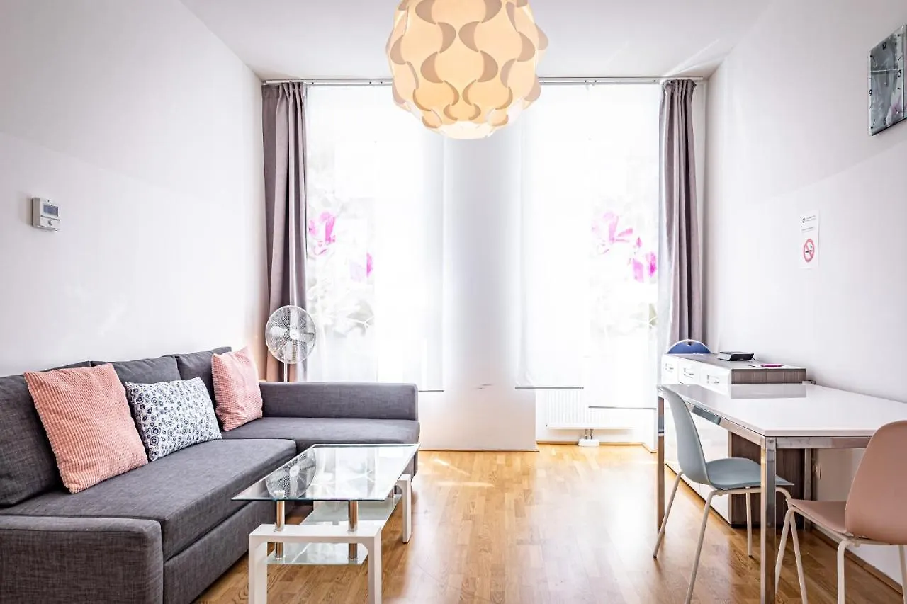 Ley Apartments Vienna 0*,