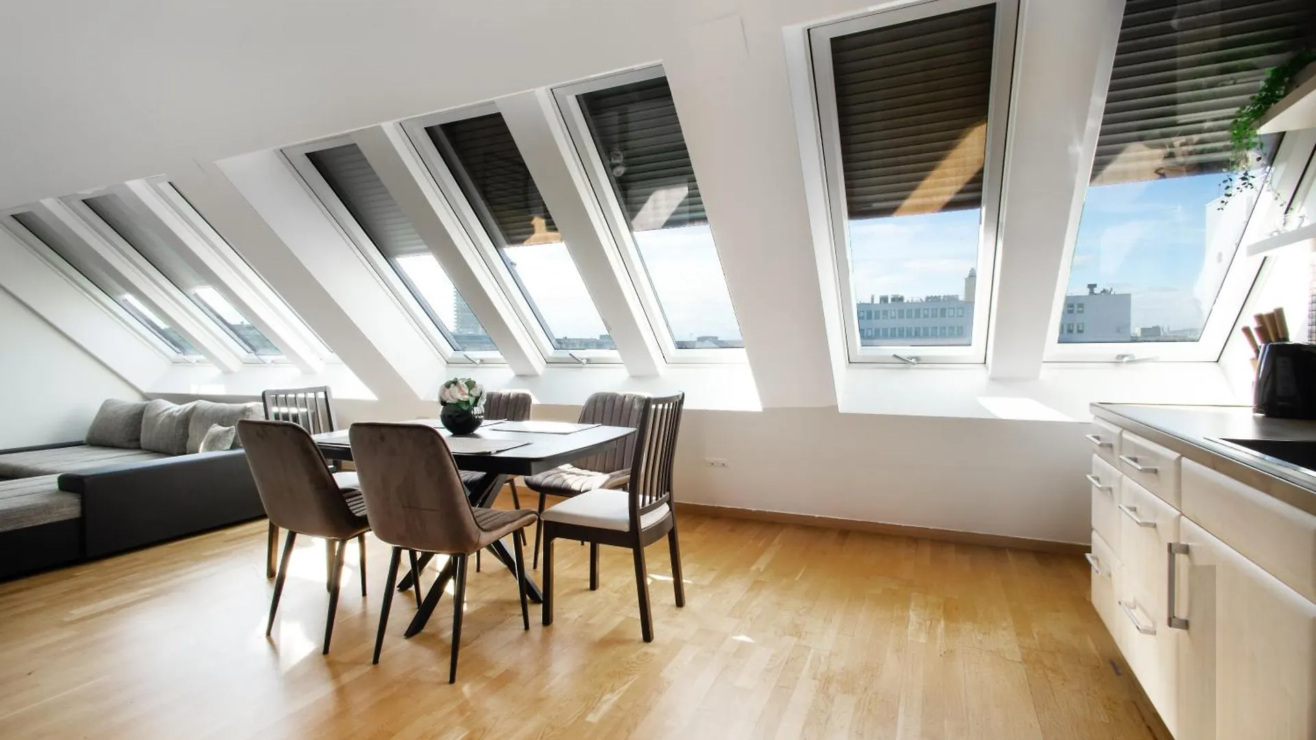 Ley Apartments Vienna 0*,  Austria